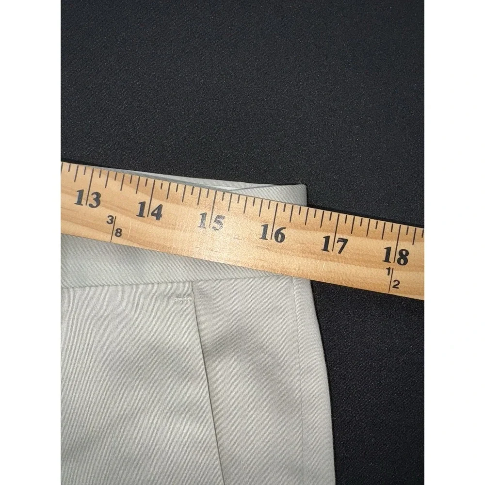 NWT Dockers Mens D1 Slim Fit Flat Front Tan Khaki Pants Size 33x32